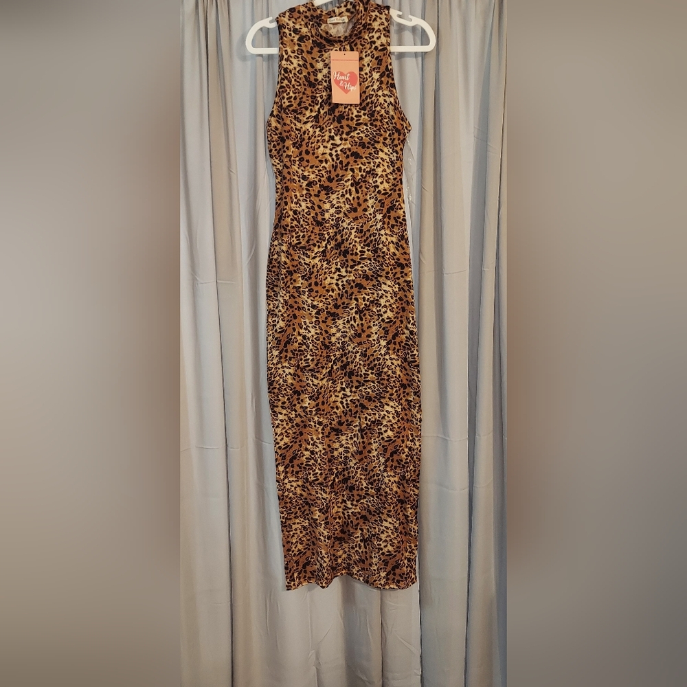 NWT Leopard Print Sleeveless Body-con Dress